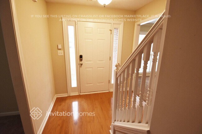 Photo - 208 Ivy Creek Dr