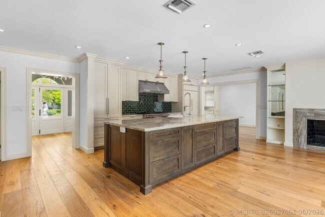 Photo - 1103 NW 6th Ave