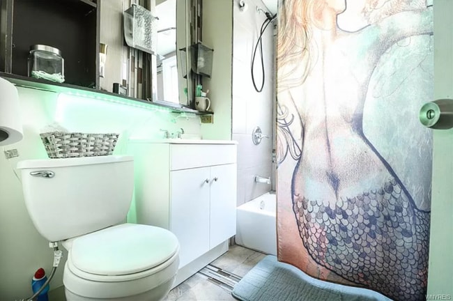 Photo - 183 Florida St