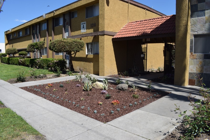 Glen Forest Apartments For Rent in Anaheim, CA