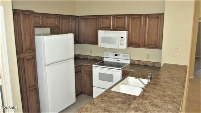 Photo - 2471 W Hemlock Way