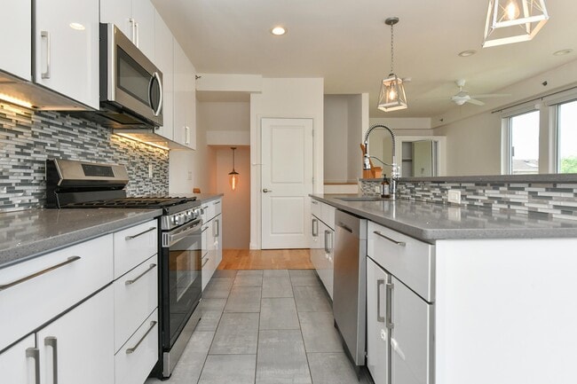 Photo - 58 Giles Ave Unit 3