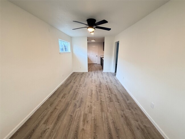 Photo - 5130 Engleford St