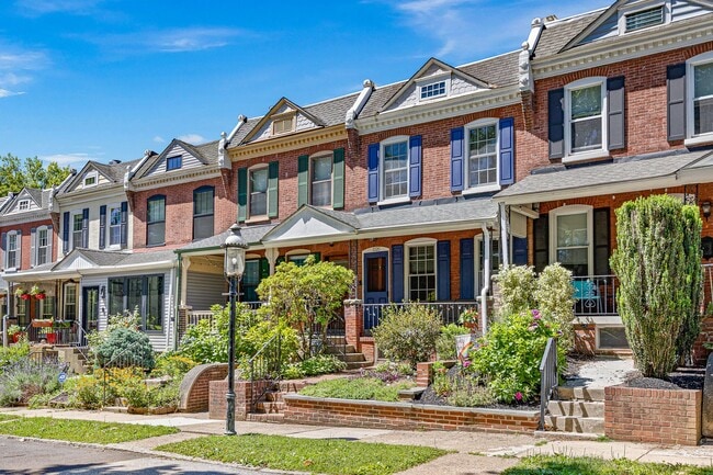 Building Photo - Beautiful townhome with Brandywine River views