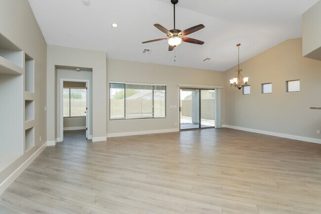 Photo - 1846 W Half Moon Cir