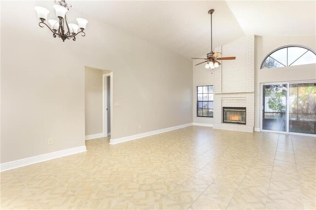 Photo - 1494 Hyde Park Dr