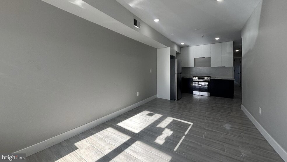 Photo - 5341 Chestnut St