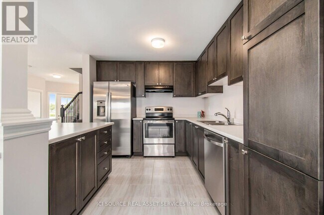 Photo - 53 Mudminnow Cres