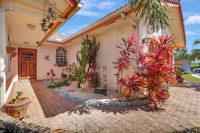 Photo - 419 SE 6th St