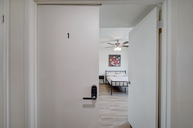 Photo - 2331 W Kathleen Rd