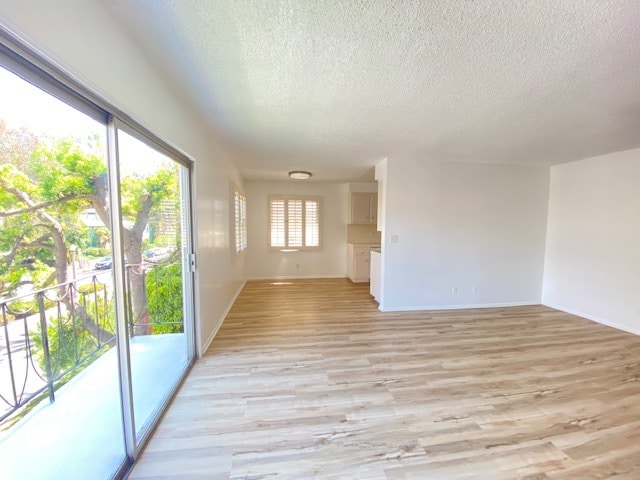 Living Room - 529 California Ave