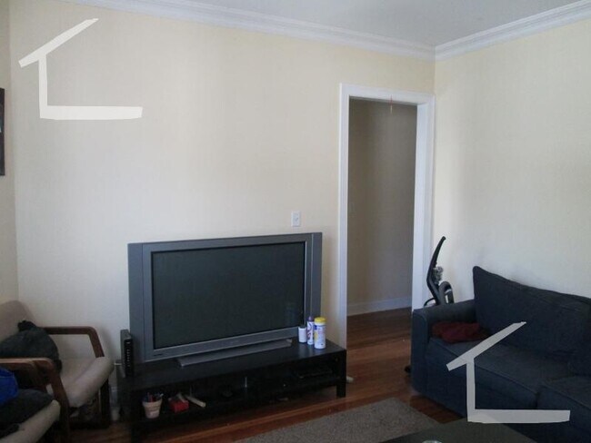 Photo - 191 Boylston Pl Unit 3