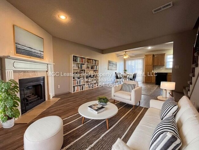 Building Photo - Timbers East Townhomes - 1,300+ Sq. Ft. Townhome with Garage – Move-In Ready