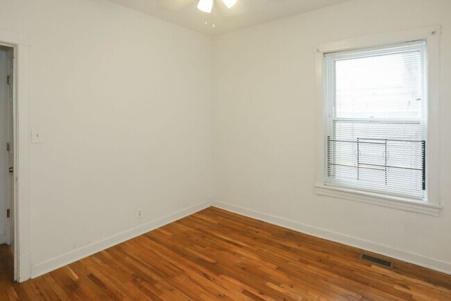 Photo - 3521 N Broadway Unit 3529.5-1W