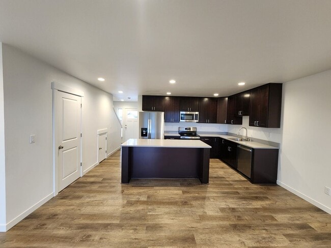 Photo - 1010 Peach Rd