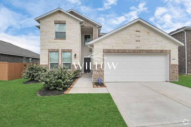 Building Photo - Spacious 4-Bedroom Home – 6 Weeks FREE Rent!