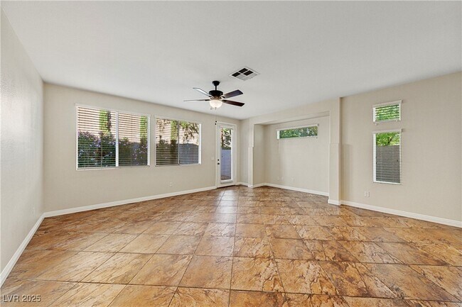 Photo - 425 Ralph Mosa St