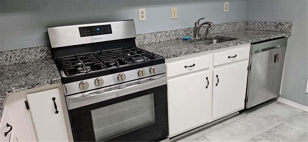 Photo - 207 Cumberland Ct SE