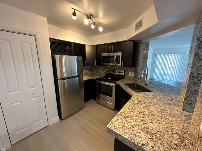 Photo - 2341 NW 33rd St Unit 406