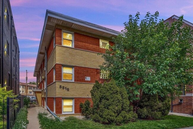Photo - 1 bedroom in Chicago IL 60630 Unit 2NW