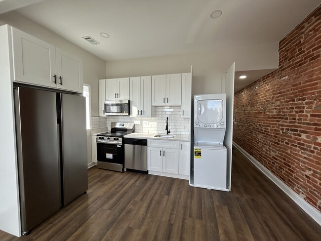 Photo - 1042 Edmondson Ave Unidad 2