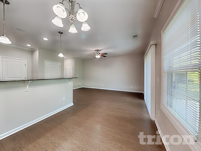 Photo - 759 Dawsons Park Wy