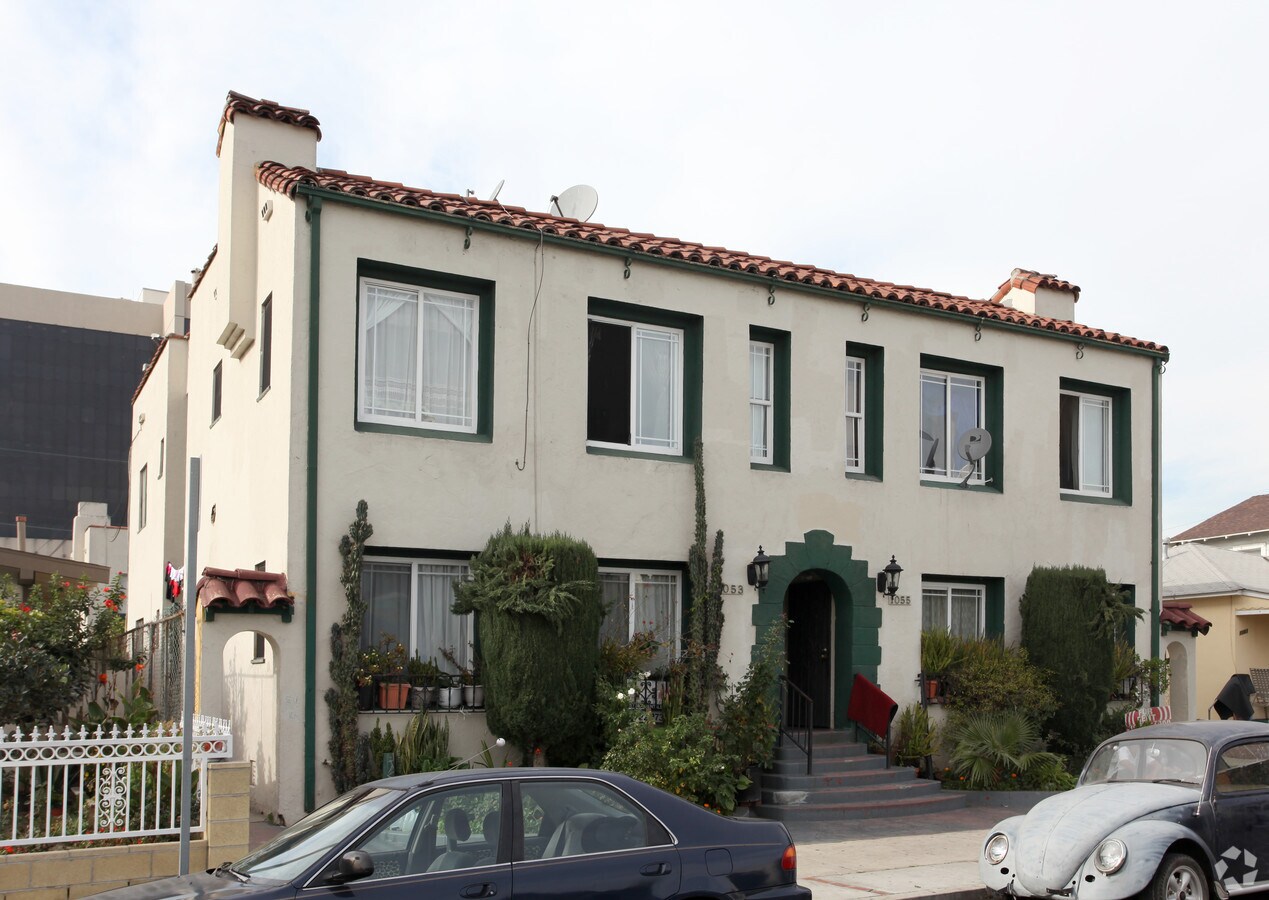 Photo - 1049-1055 Lime Ave
