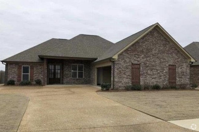Building Photo - 173 Clearview Dr W Rental