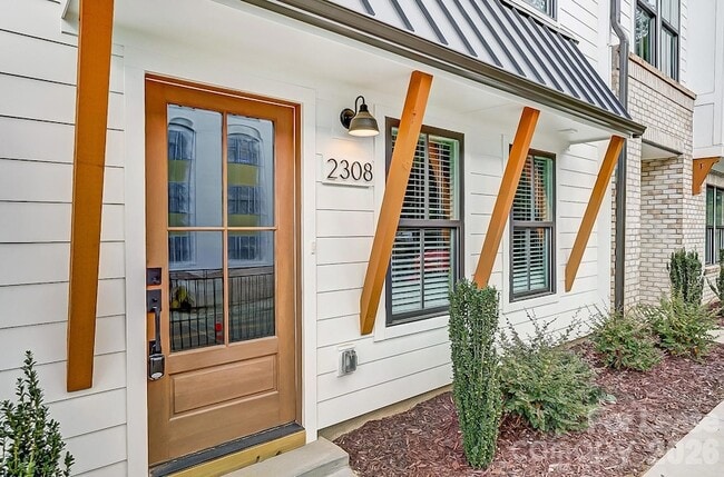 Photo - 2308 Chamberlain Ave