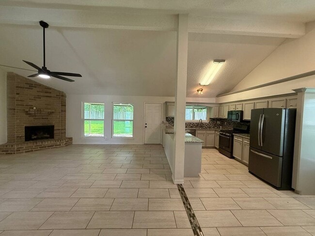 Photo - 646 Fair Oak Dr