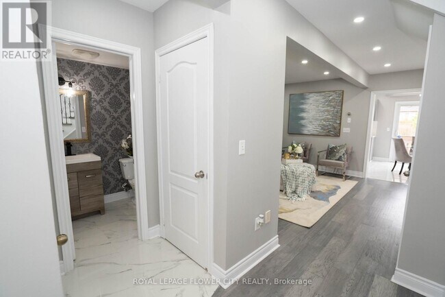 Photo - 40 Dewridge Ct