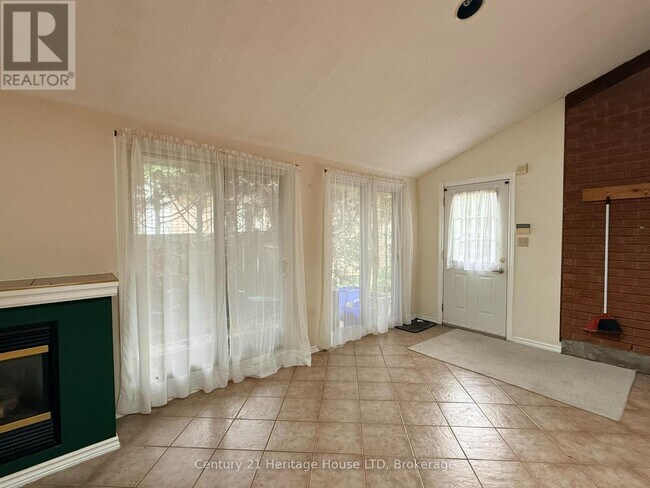 Photo - 7643 Cavendish Dr
