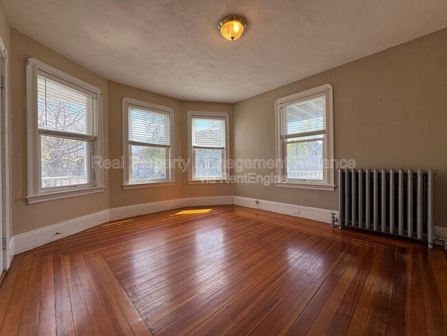 Photo - 74 Burrill Ave Unit 72 1
