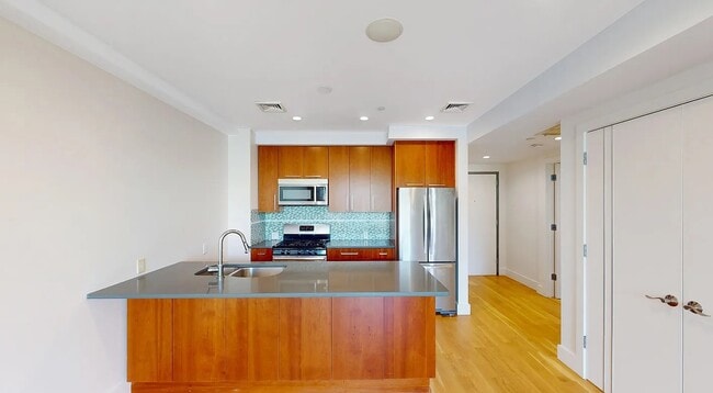 Photo - wonderful one bedroom for immediate move Unit 4