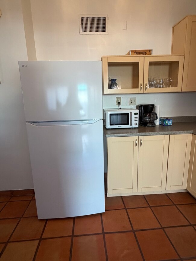 Photo - 2825 E 21st St