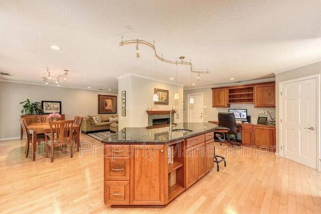 Photo - 5342 Terrace Oak Cir