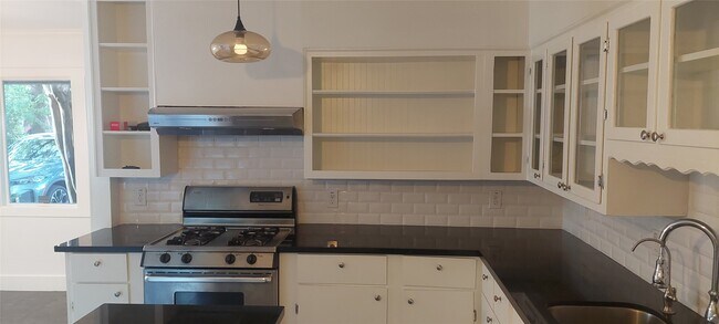 Photo - 4629 Cedar Oaks Ln