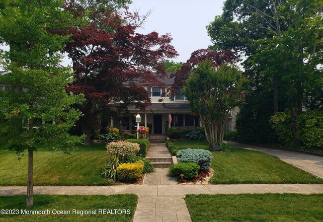 Photo - 407 Chicago Blvd