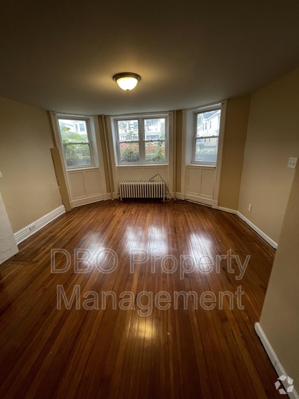 Building Photo - 273 Western Ave Rental