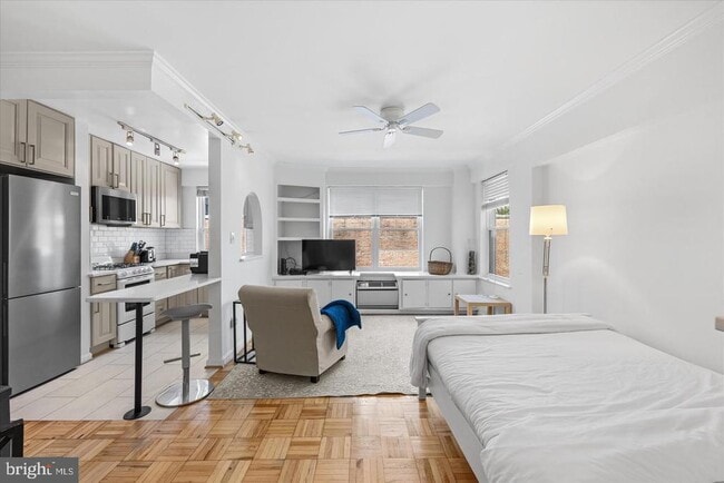 Photo - 2130 N St NW Unit 410