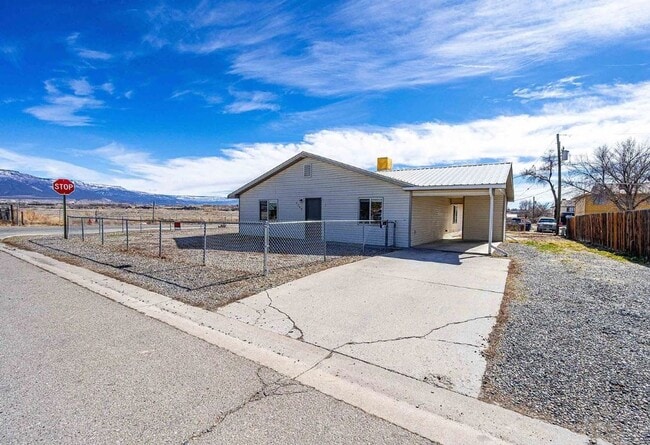 Photo - 3249 White Ave Unit 1