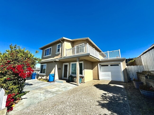 Photo - 1724 Luxton St Unit 0