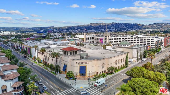 Photo - 351 N Sierra Bonita Ave Unidad 2