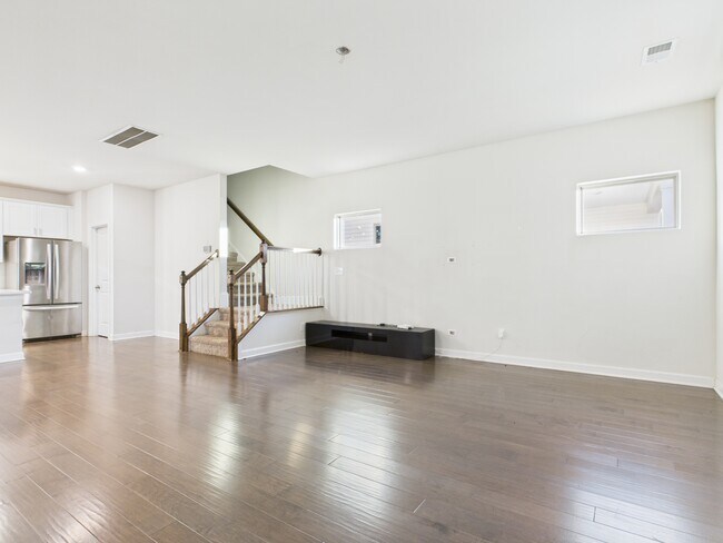 Photo - 6725 Good News Dr