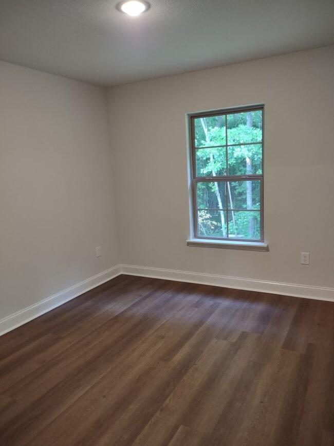 Photo - 207 Silver Circle Pearl, MS