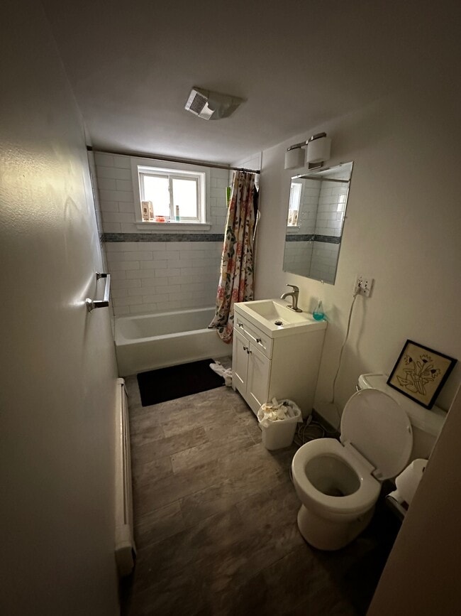 45 Selkirk Rd Unit 2