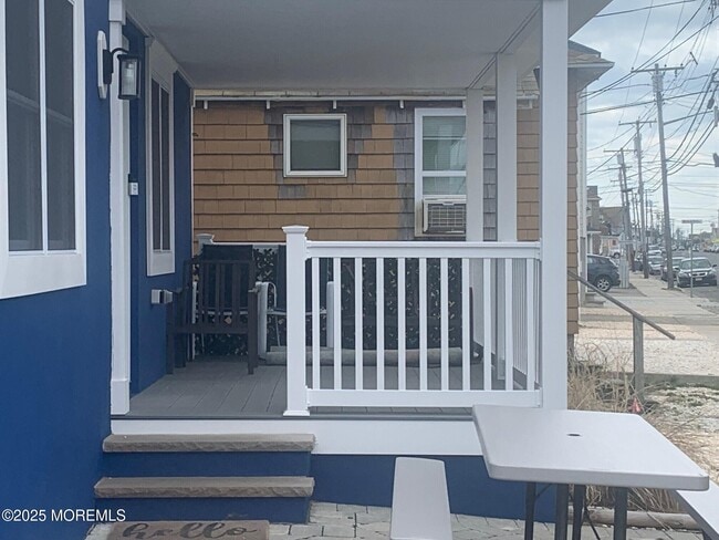 122 Ocean Ave