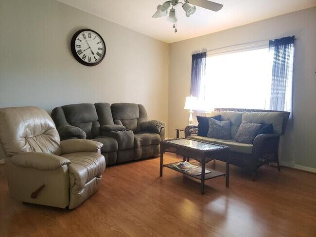 Photo - Fully Furnished 55+ Spruce Creek South Com...