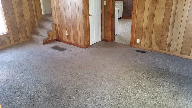 Photo - 315 S Maple St