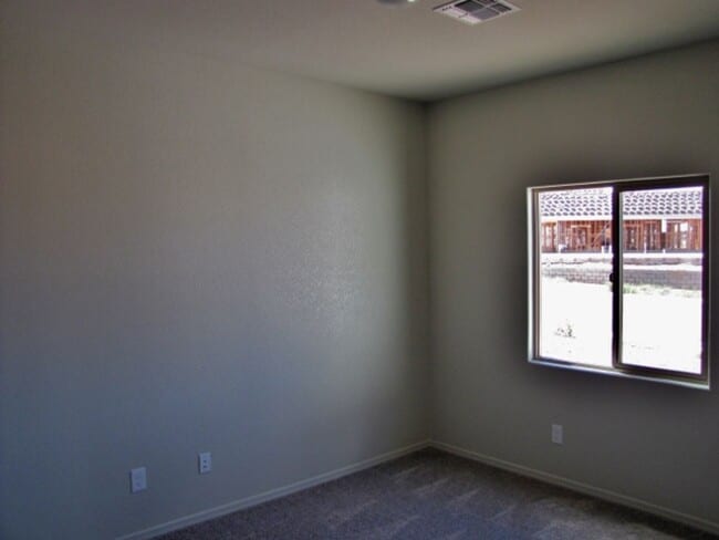 Photo - 3BR/2BA/2CG, 1423 sq.ft. rental in the Holiday subdivision, Sierra Vista, AZ